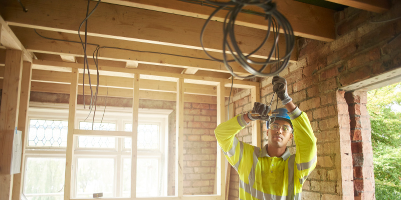 What Does a Licensed Electrician Do Before Being Licensed?