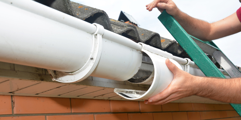 How to Know if You Need Gutter Repair