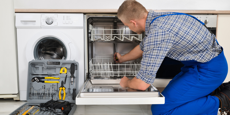 3 Tips to Avoid Expensive Dishwasher Appliance Repair Bills