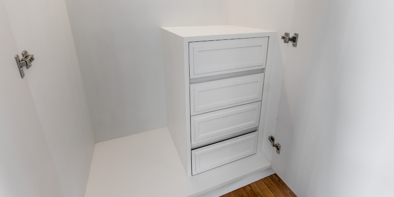 Complete Guide to Bathroom Cabinet Refinishing – Is It Worth It?